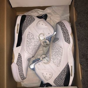 Jordan son of mars sneakers
